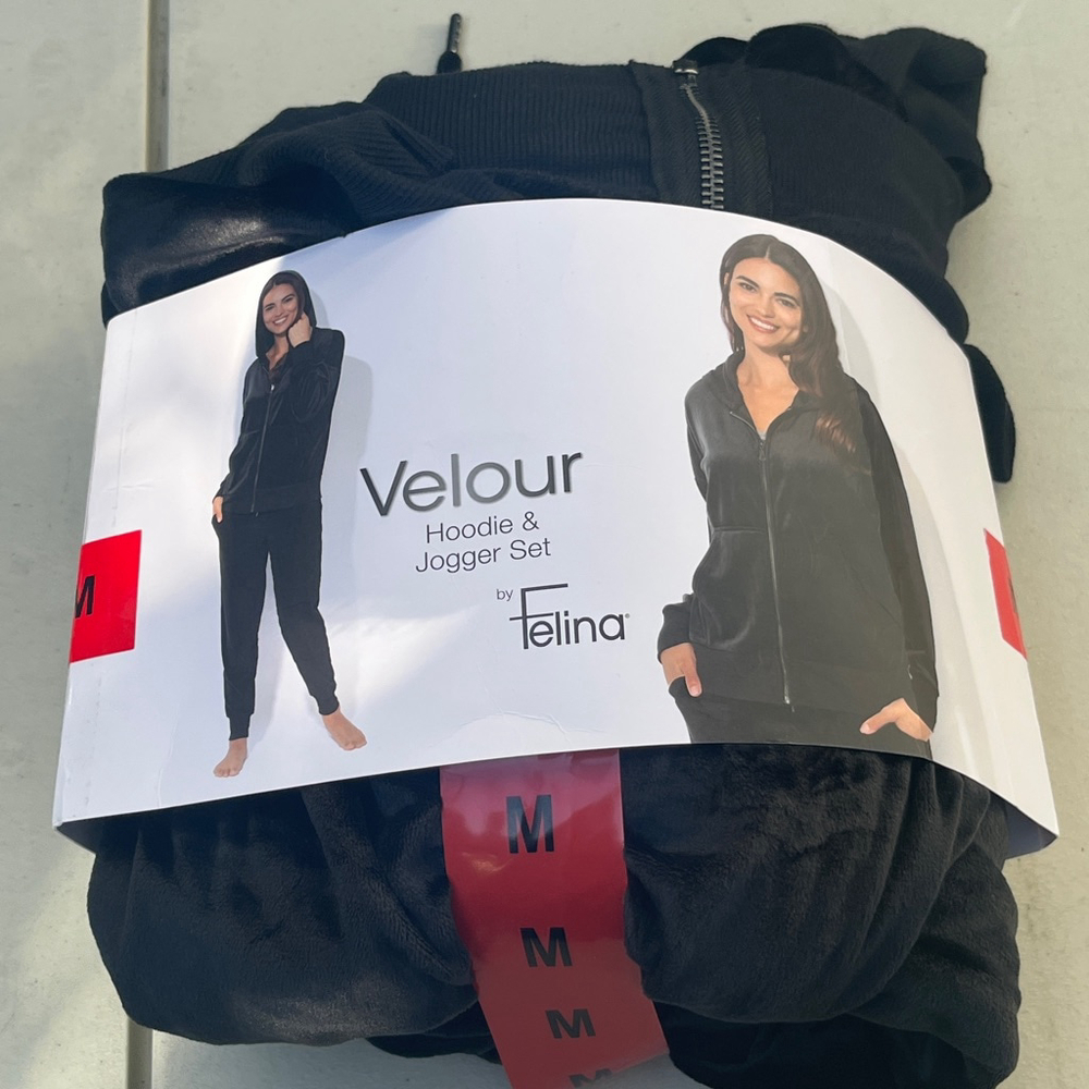 Women's Felina Black Velour Hoodie & Jogger Set Set NWT Woman’s medium - Picture 6 of 6